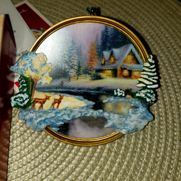 Hallmark keepsake ornament Deer Creek Cottage 2002 - Picture 2 of 4